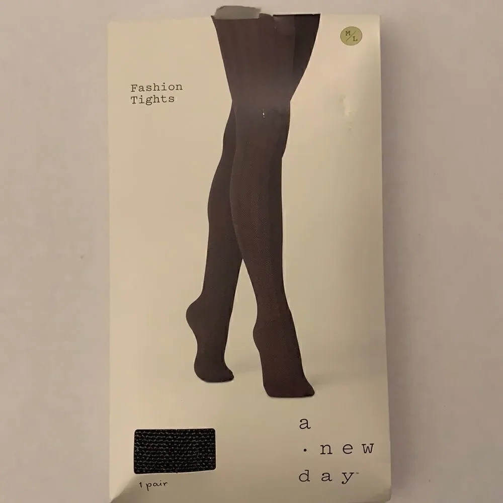 🌼🌼a new day fashion tights M/L NWT🌼🌼